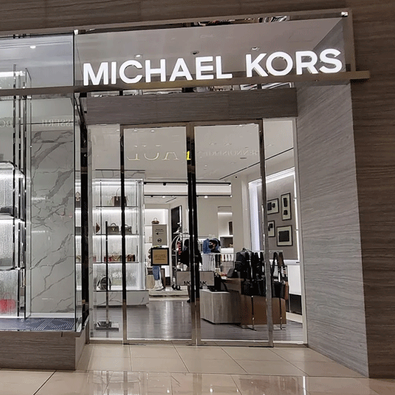 Michael Kors - Pavilion