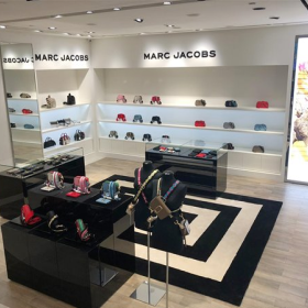 Michael Kors - Central Village Outlet