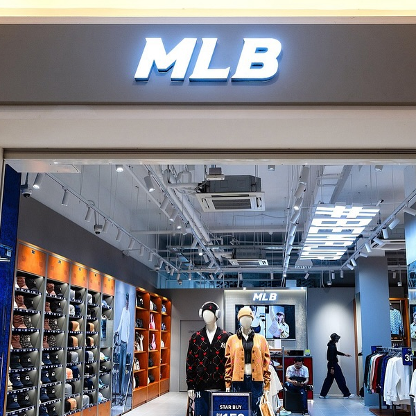MLB - Mitsui Outlet Park
